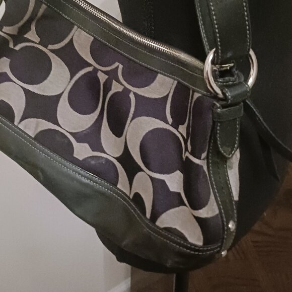 Great Condition Coach Shoulder Bag - Picture 5 of 5